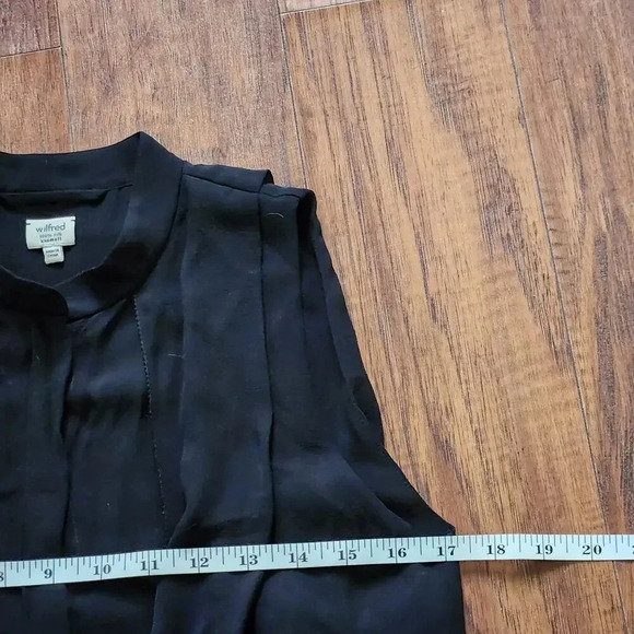 Wilfred Silk Sleeveless Blouse Size XXS Black Sheer Minimalist Button Up - Picture 8 of 9